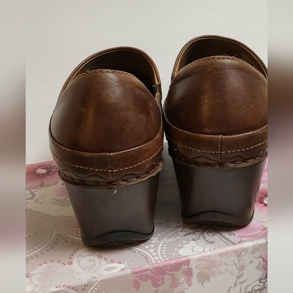 Women Dansko brown shoes size 38 - Picture 11 of 13
